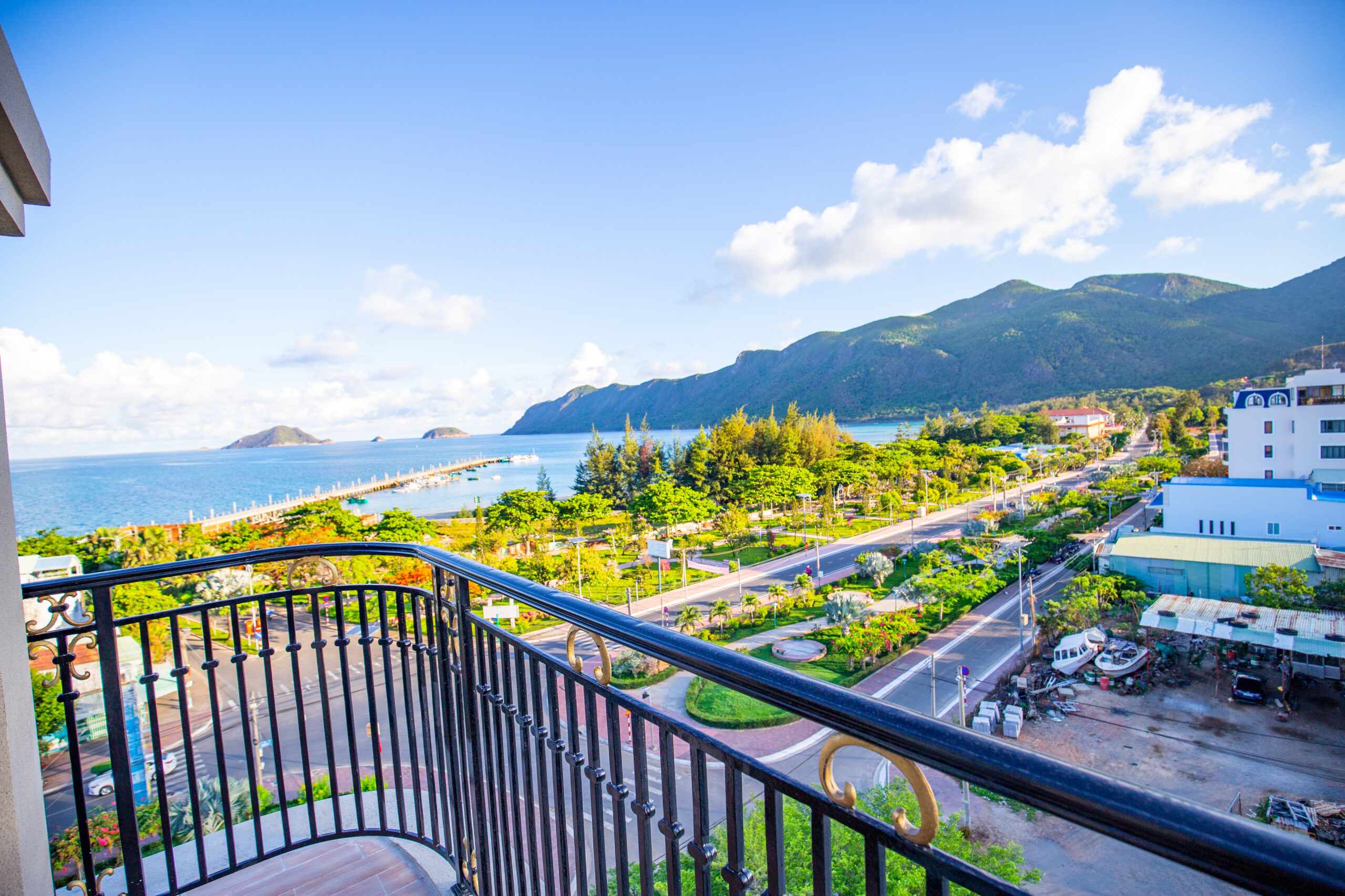 Marinabay Resort Côn Đảo - 4 Sao 6 Sky View Scaled